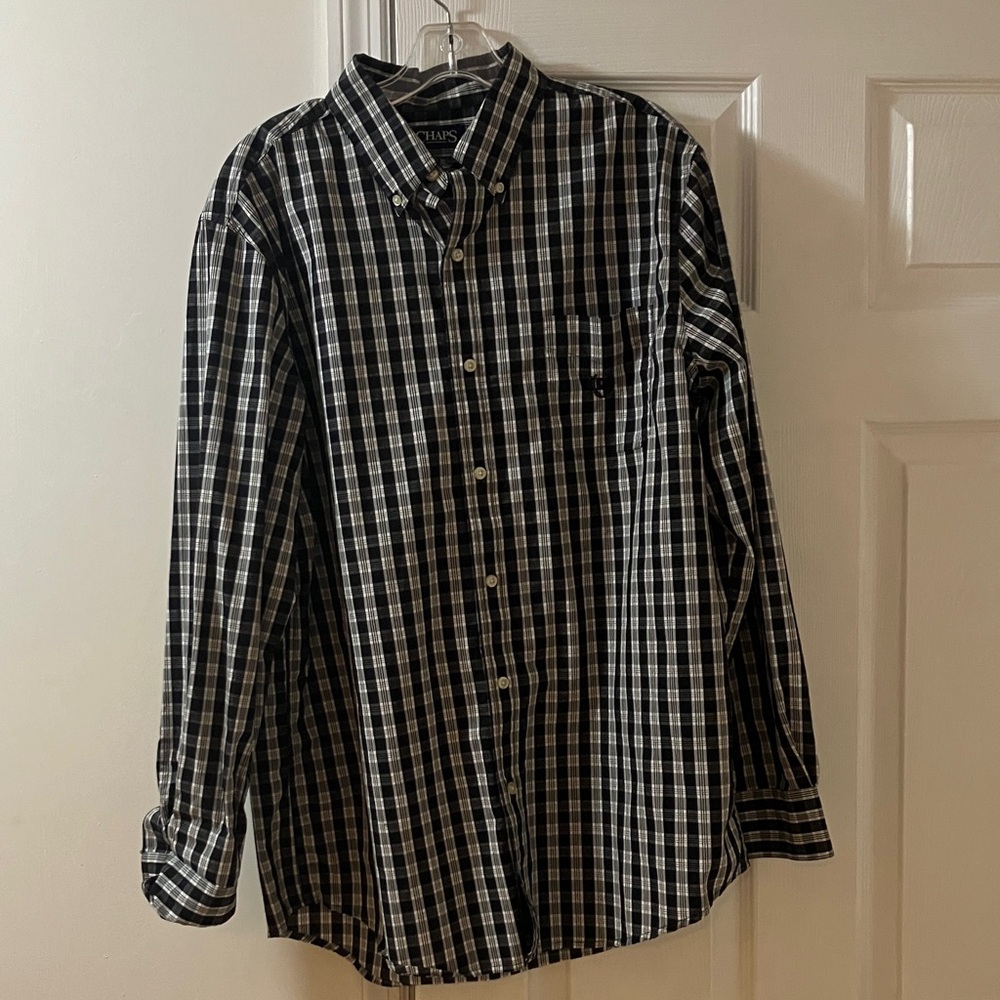Chaps plaid button down size L
